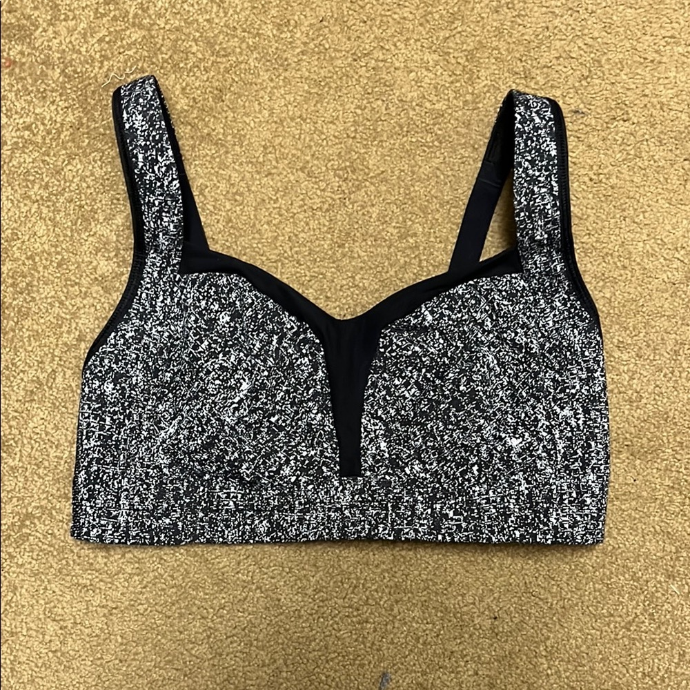 LULULEMON adjustable sports bra